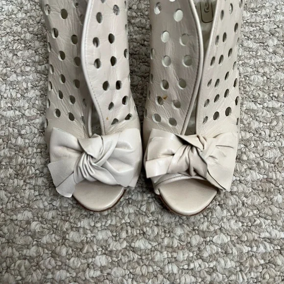 Pakerson heels white bow peep toe size 38 - Picture 2 of 12